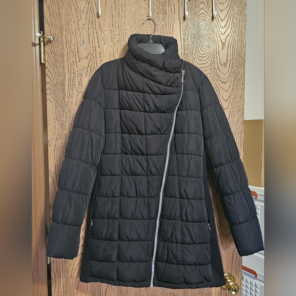 FLASH SALE...Women's Black Quilted Jacket